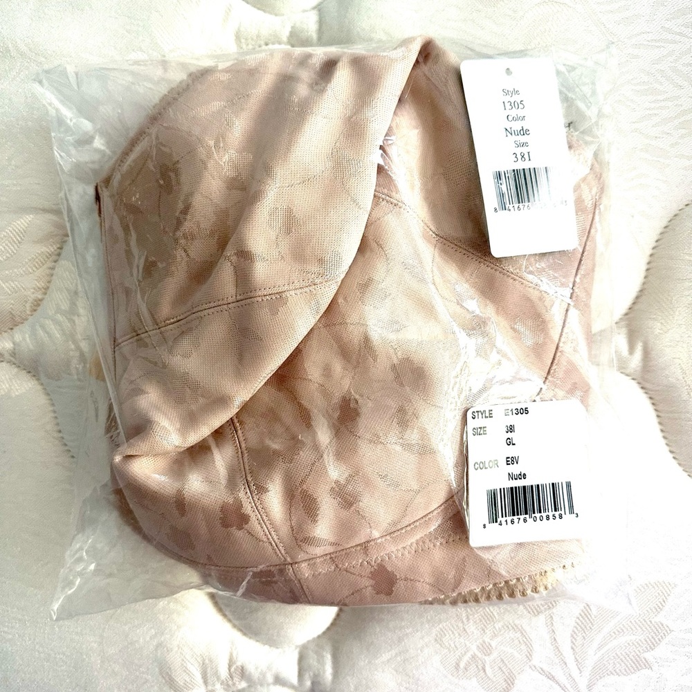 NWT 38I Bra in NUDE - Full Coverage, THIRDLOVE